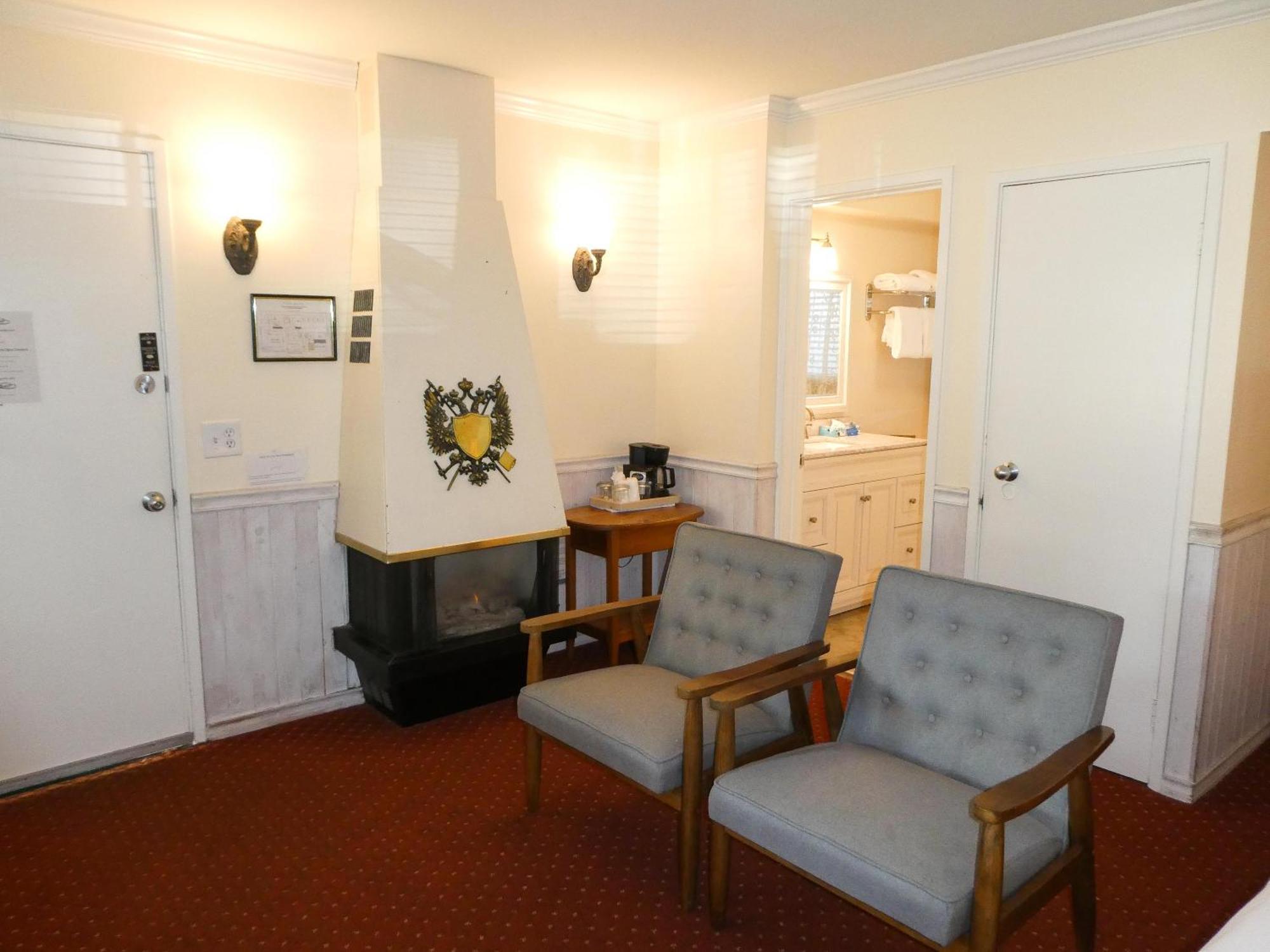 Carmel Fireplace Inn מראה חיצוני תמונה
