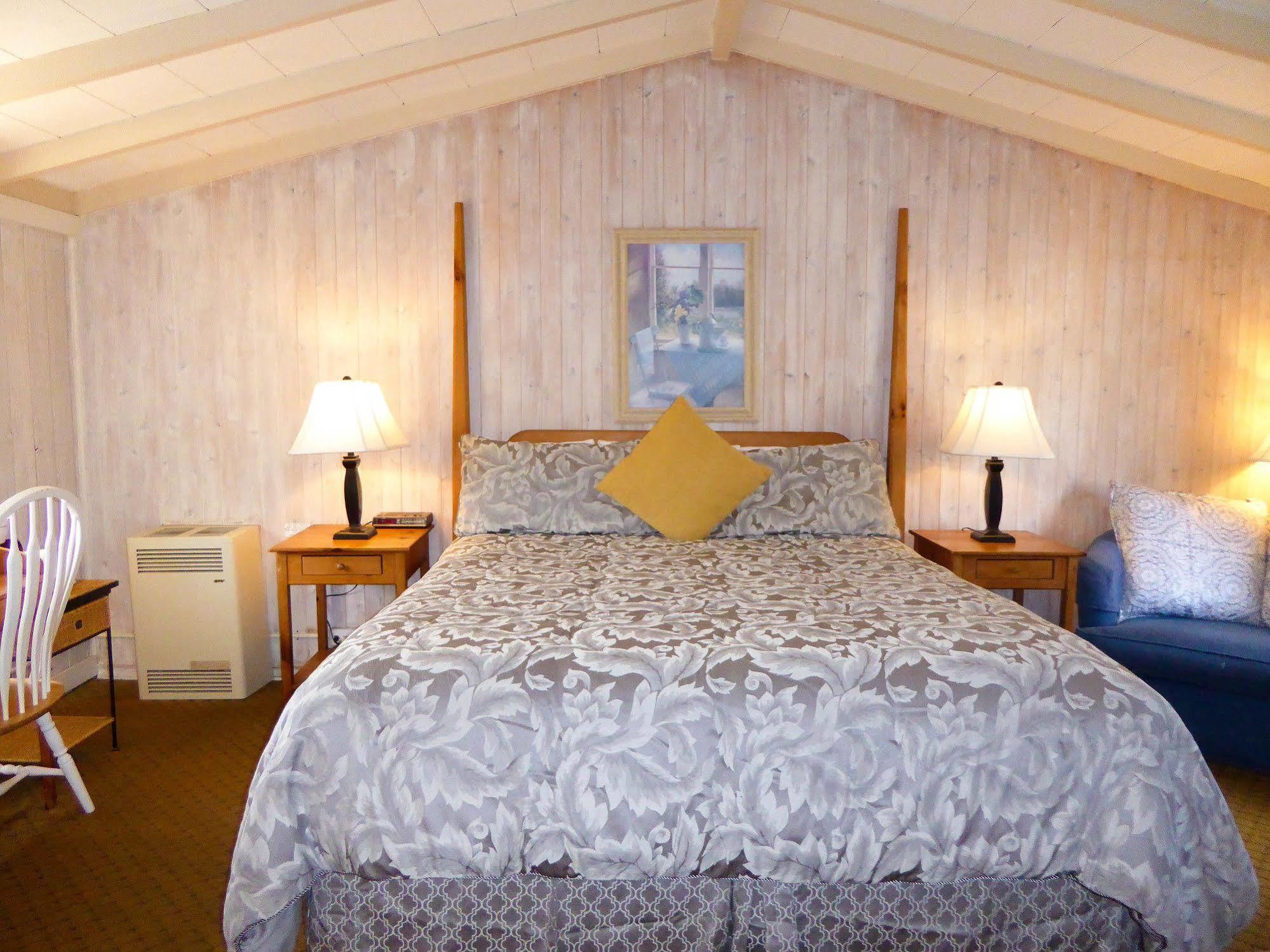 Carmel Fireplace Inn מראה חיצוני תמונה